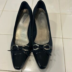 Kelly & Katie Dardel Pump